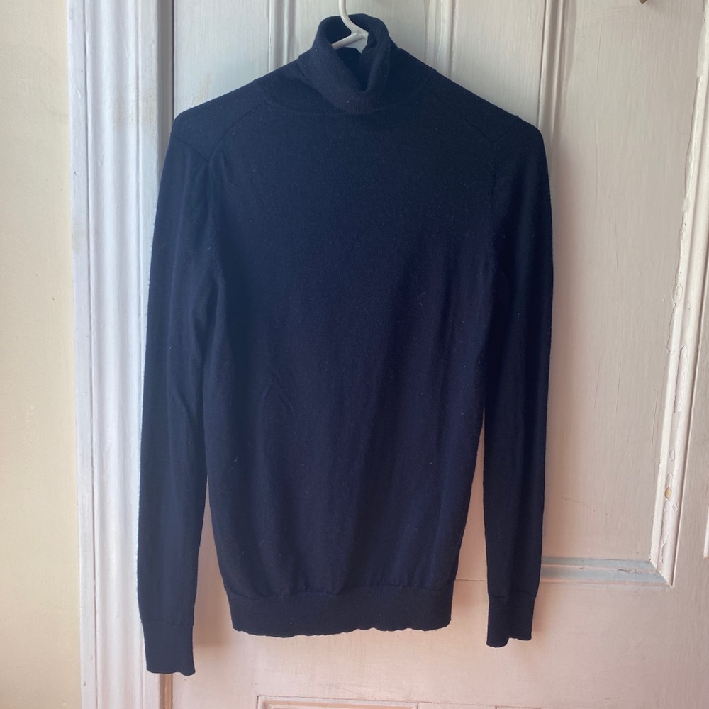 Uniqlo Merino Wool Turtleneck